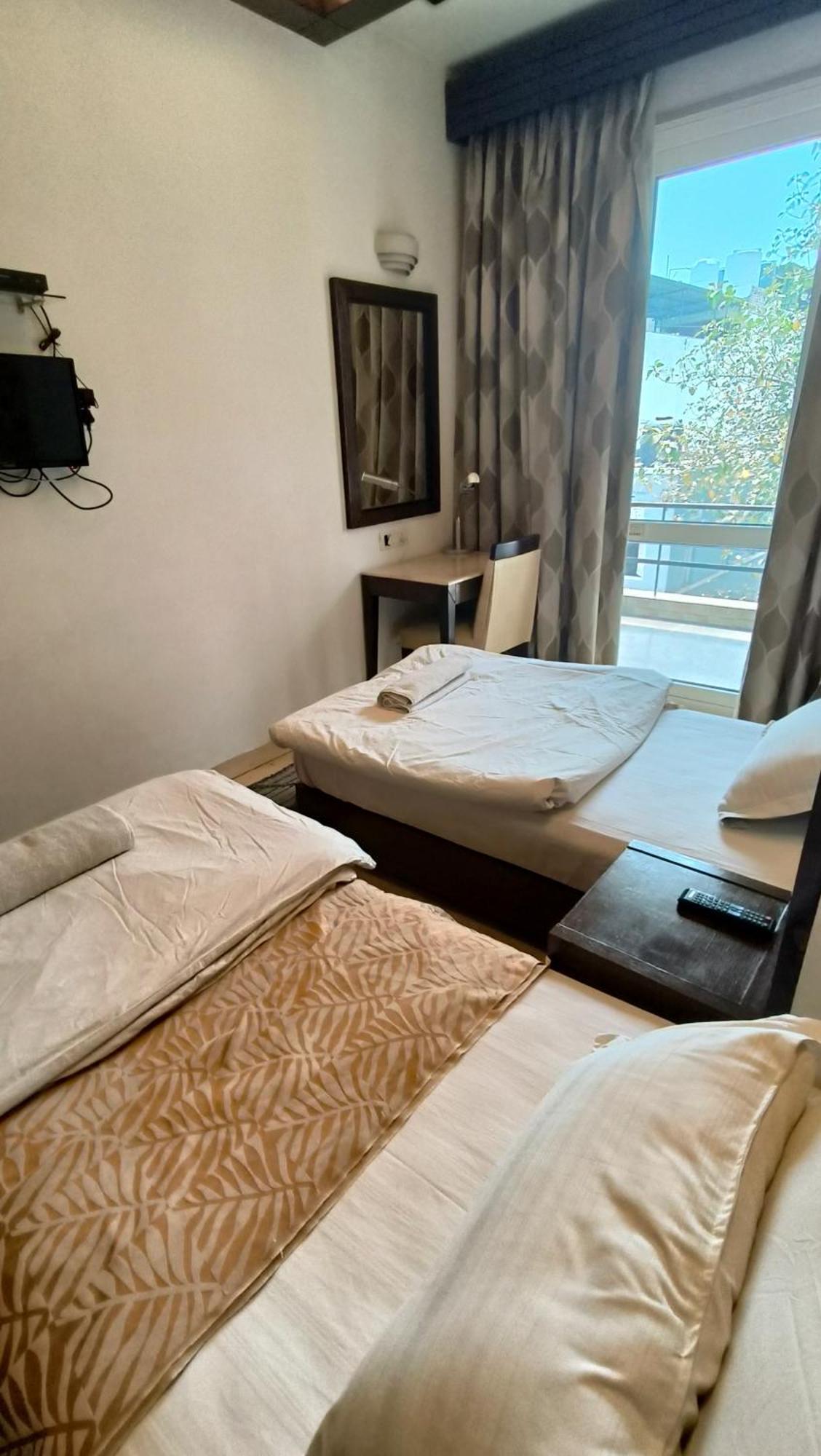 Metropolis Tourist Home Paharganj Nueva Delhi Exterior foto